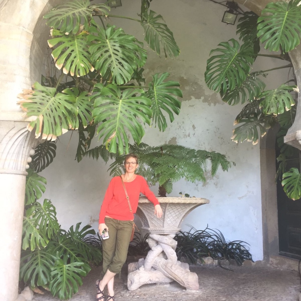 Meet your Posher, Sally